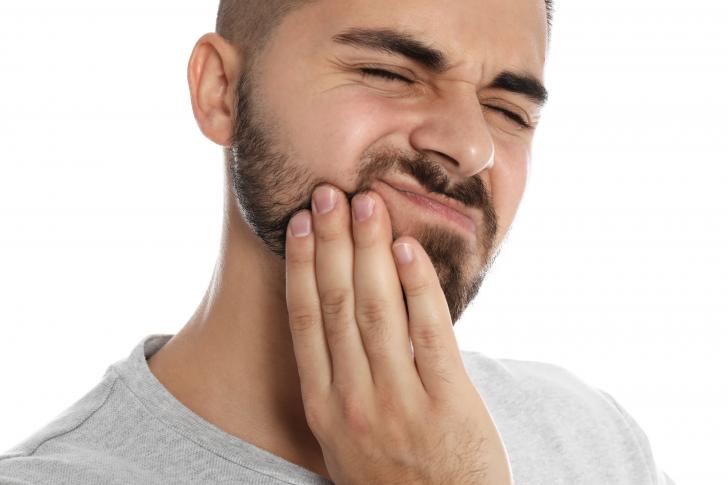 Corona dentale che si muove