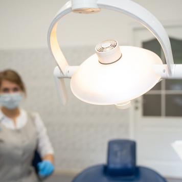 Rimozione cisti dentale costo