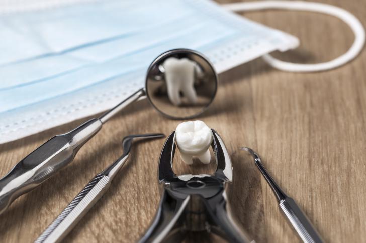 Estrazione dente con granuloma fa male