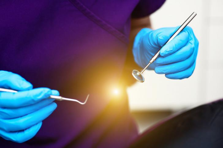 Rimozione cisti dentale costo