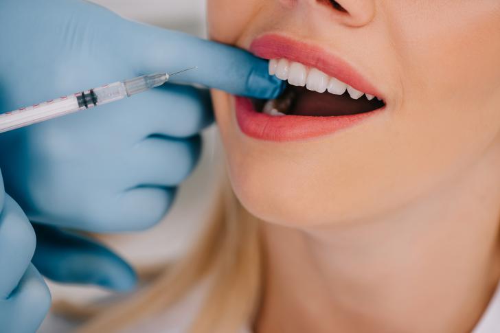 Siringa anestesia dentista
