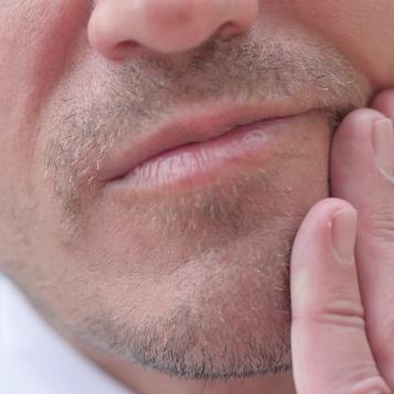 Dente che si muove dolore