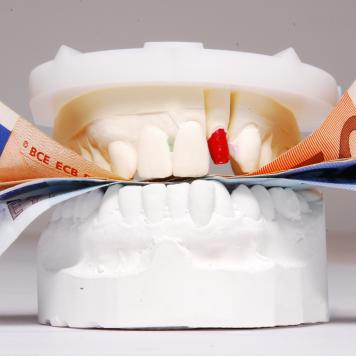 Quanto costa rifarsi i denti