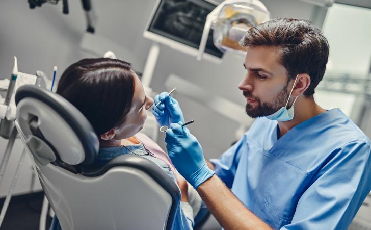 Implantologia dentale prezzi